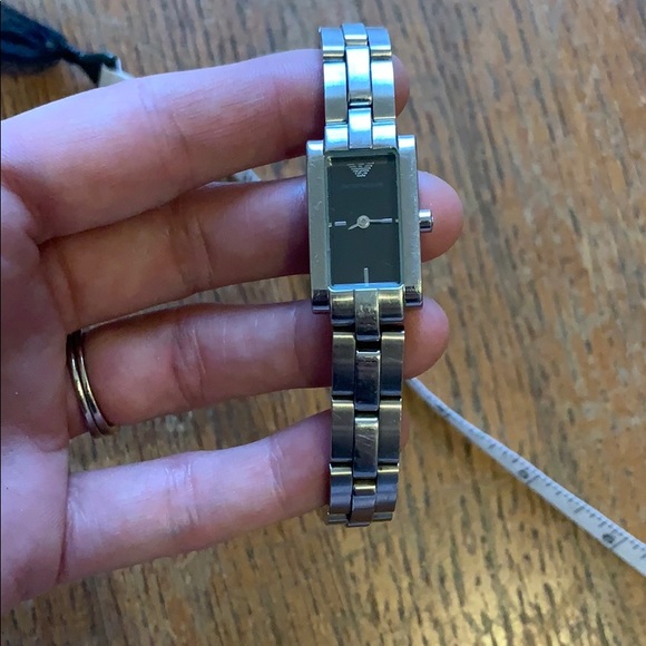 Vintage Armani women’s watch - Picture 5 of 8